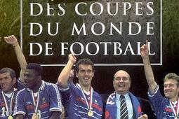 Histoire politique des coupes du monde de football.jpg